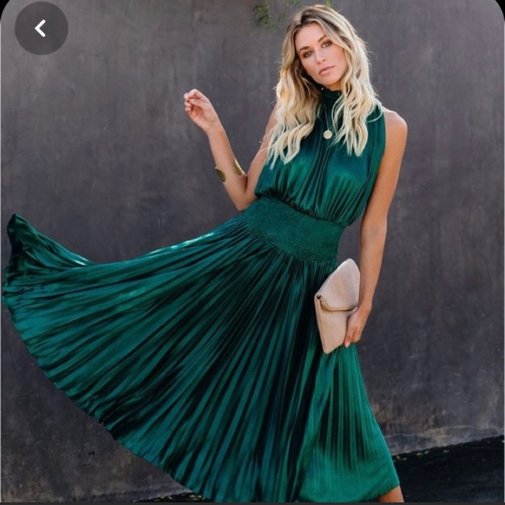 VICI Pont Des Arts Pleated Smocked Midi Dress - Emerald - Small